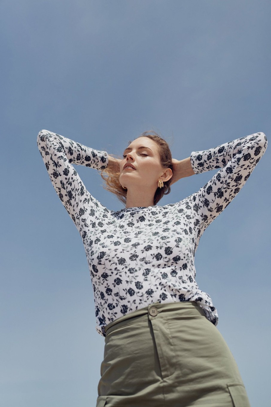 Online Printed High V-Green/Grey Floral Tees