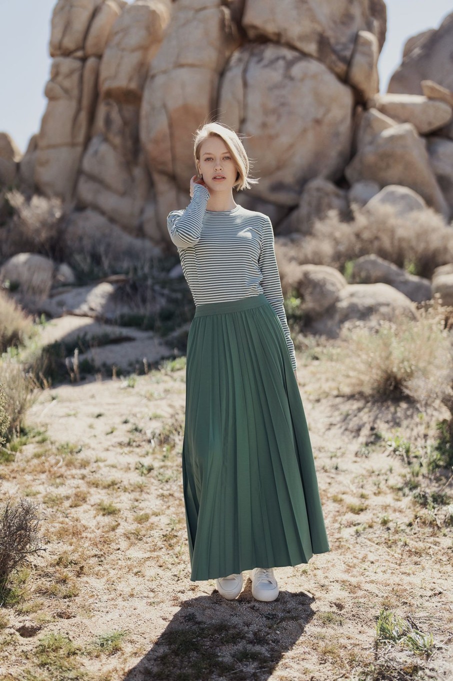 Hot Pleated Skirt 26"-Green Skirts