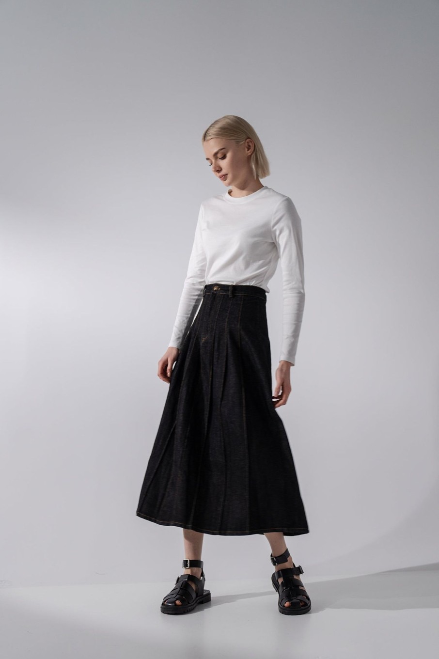 Clearance Stitched Pleated Skirt-Black Skirts